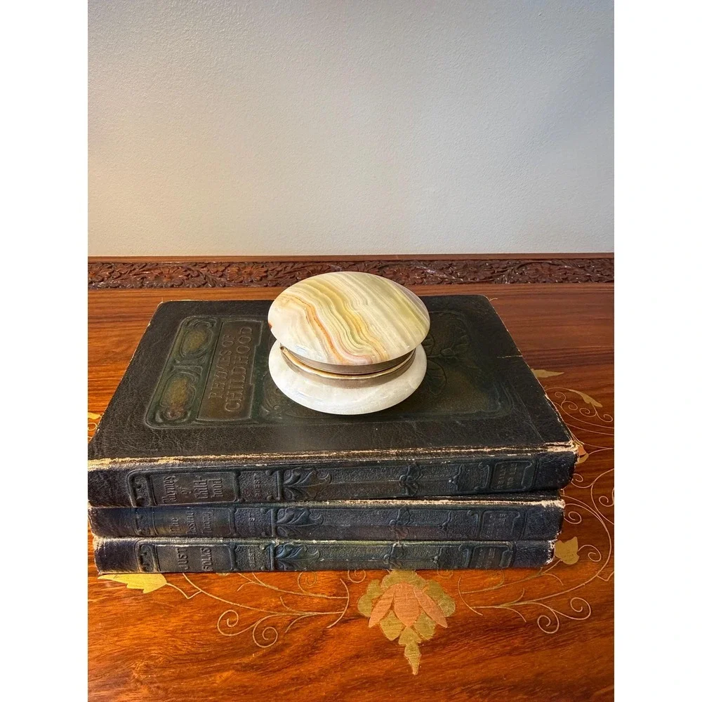 Vintage‎ Onyx Jewelry Box - Small Round Stone Trinket Box